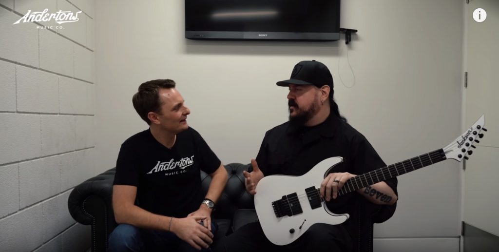 go-behind-the-mask-as-mick-thomson-talks-gear-with-lee-the-captain