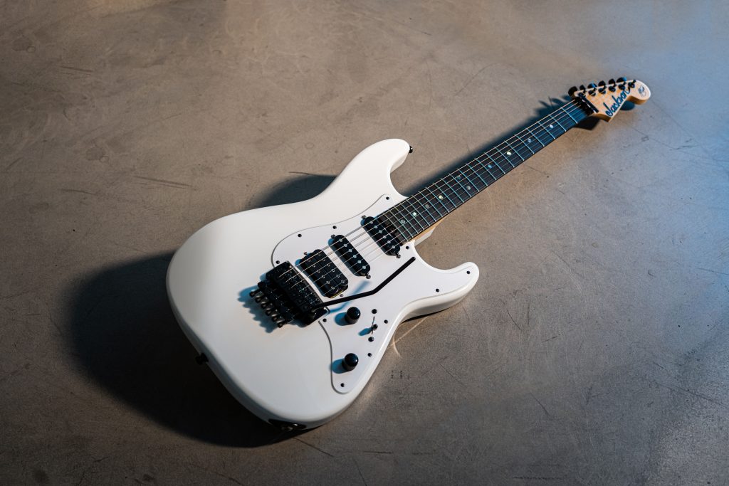 X Series Signature Adrian Smith SDXM Nabs Rave Review From 'Guitar
